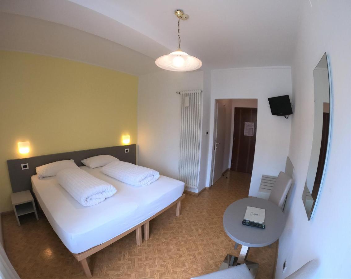 Albergo Alla Torre Siegler Im Thurm Merano Exterior foto