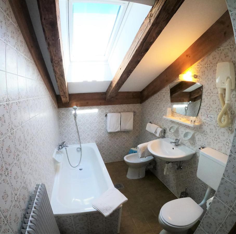 Albergo Alla Torre Siegler Im Thurm Merano Exterior foto