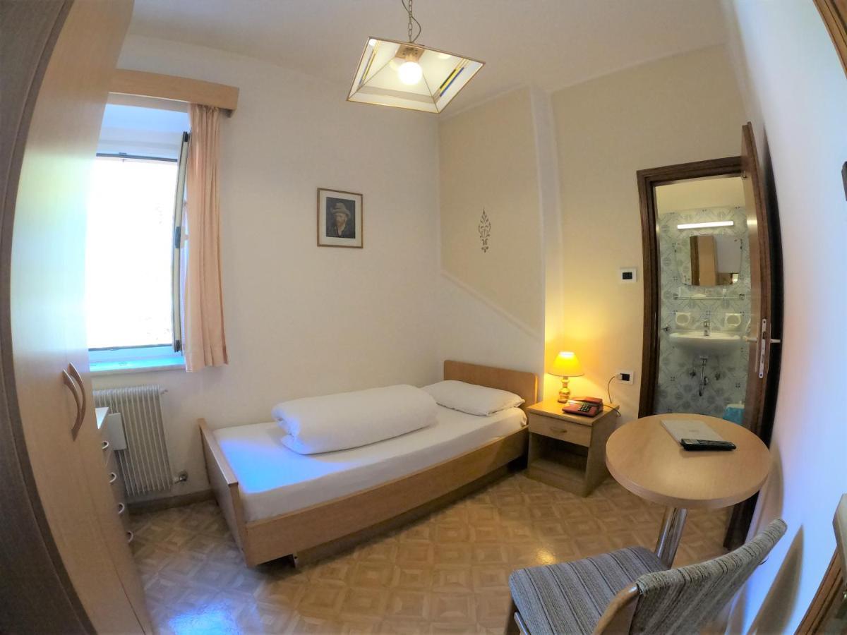 Albergo Alla Torre Siegler Im Thurm Merano Exterior foto