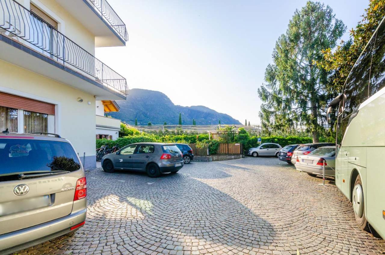 Albergo Alla Torre Siegler Im Thurm Merano Exterior foto